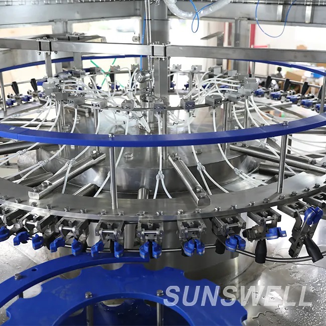 Nuevo producto 4 en 1 máquina de llenado de aceite de oliva/aceite de maní para PET y botella de vidrio