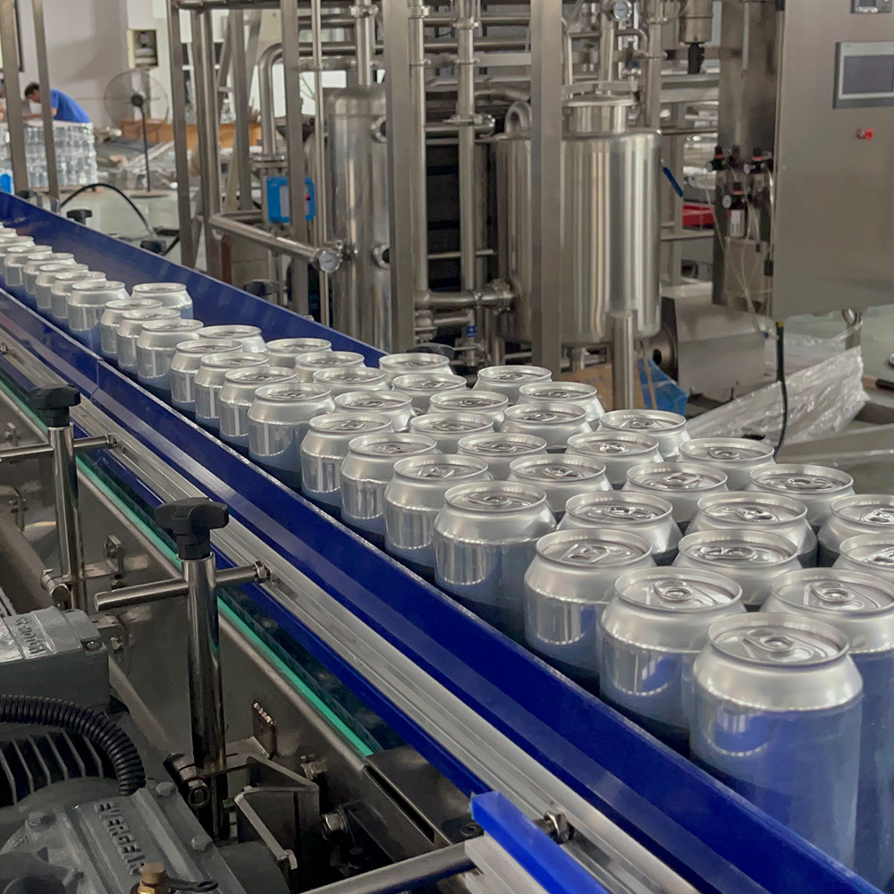 Línea de enlatado de cerveza de latas de aluminio automática de baja velocidad 3000CPH Máquina de producción de sellado y llenado
